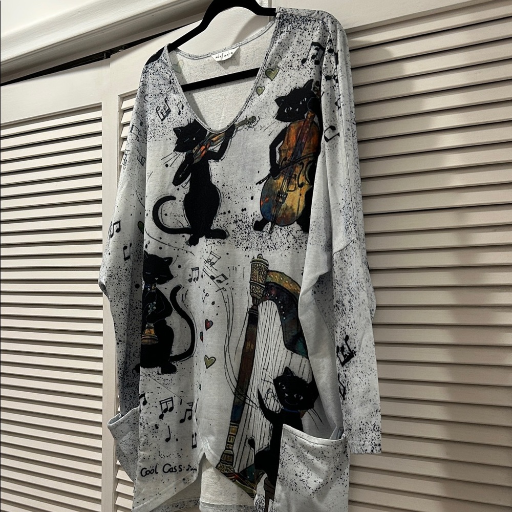 Cat musicians Print Long Sleeve Top/caftan/tunic /sleep shirt. XL.
